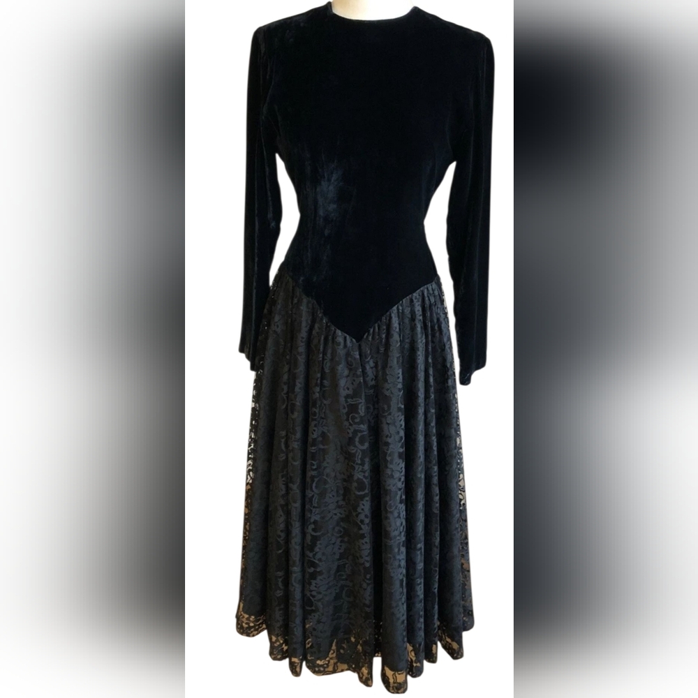 Vintage JACKIE BERNARD For EKLEKTIC Black Velvet & Lace Dress Size 14